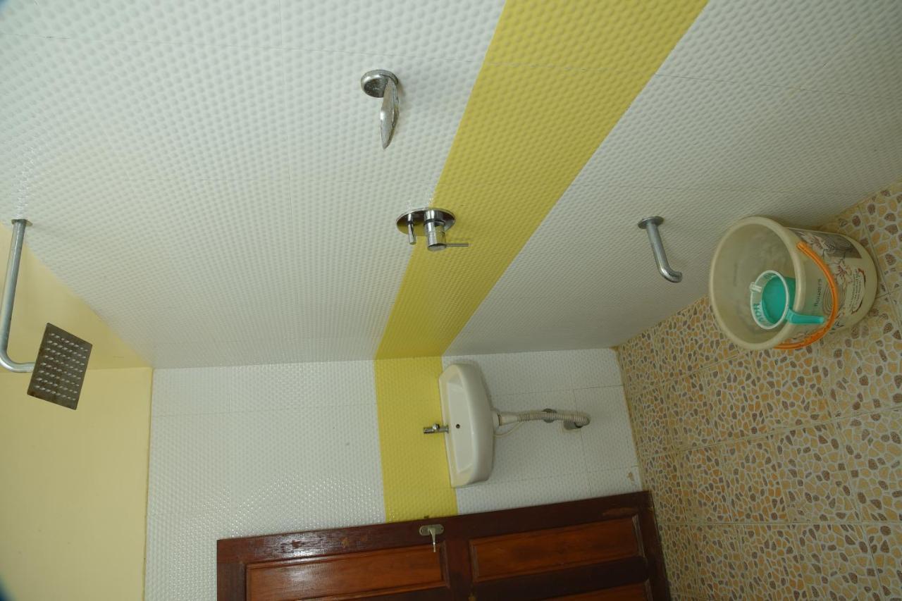 Thiruchendur Stayz Vairavel Residency Tiruchchendūr 外观 照片
